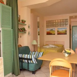  Apartamento Depandance Casa Andrea Italia