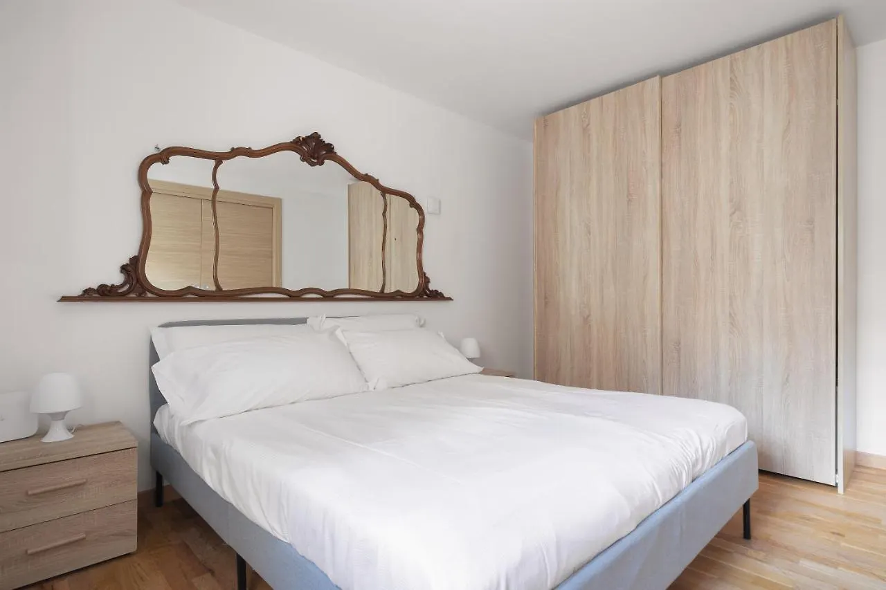 Solemar Sicilia - Palazzo Quaroni Apartman Palermo Olaszország